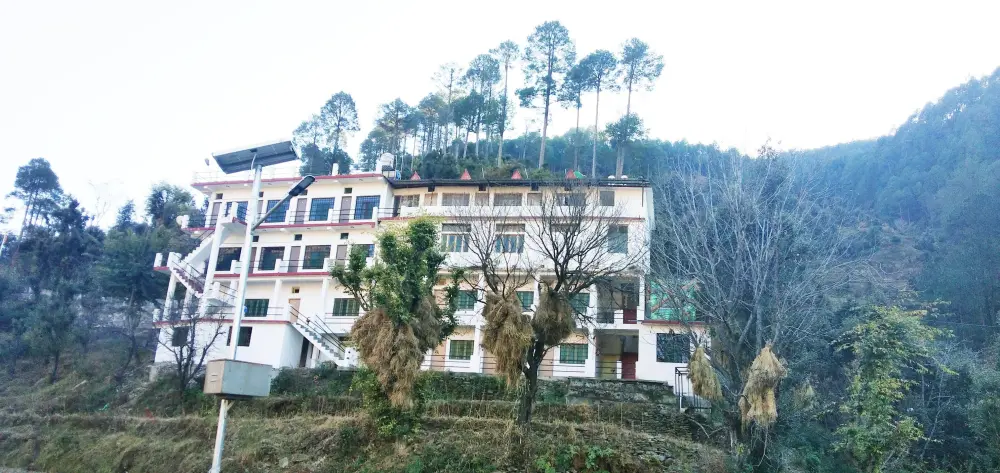 Hotel Aashiyana — hotel in Barkot