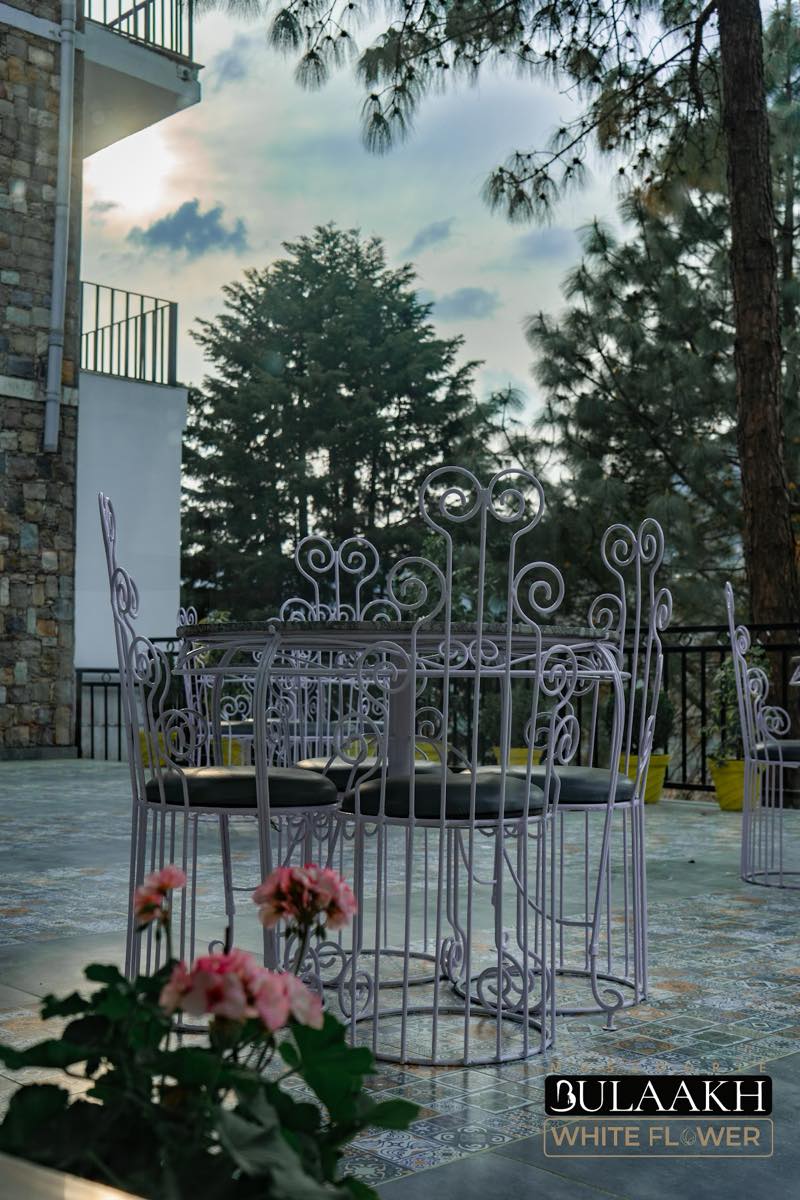 Exterior of Bulaakh White Flower, Mussoorie