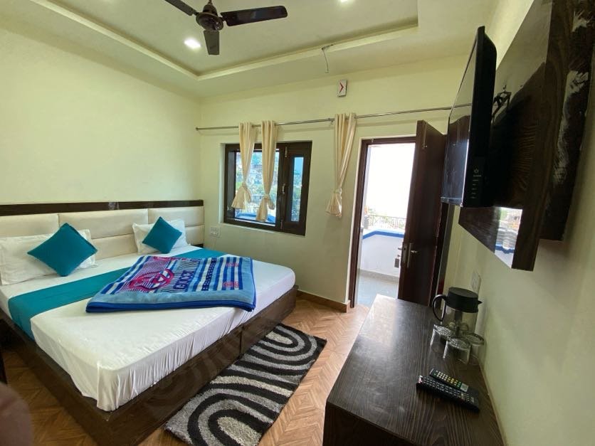 Hotel Divine Residency family suite